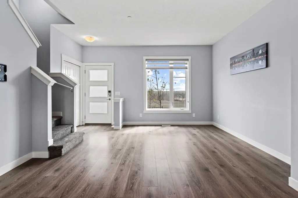 241 Livingston Common NE Calgary AB T3P 1K1