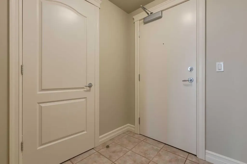 836 15 Avenue SW Calgary AB T2R1S2