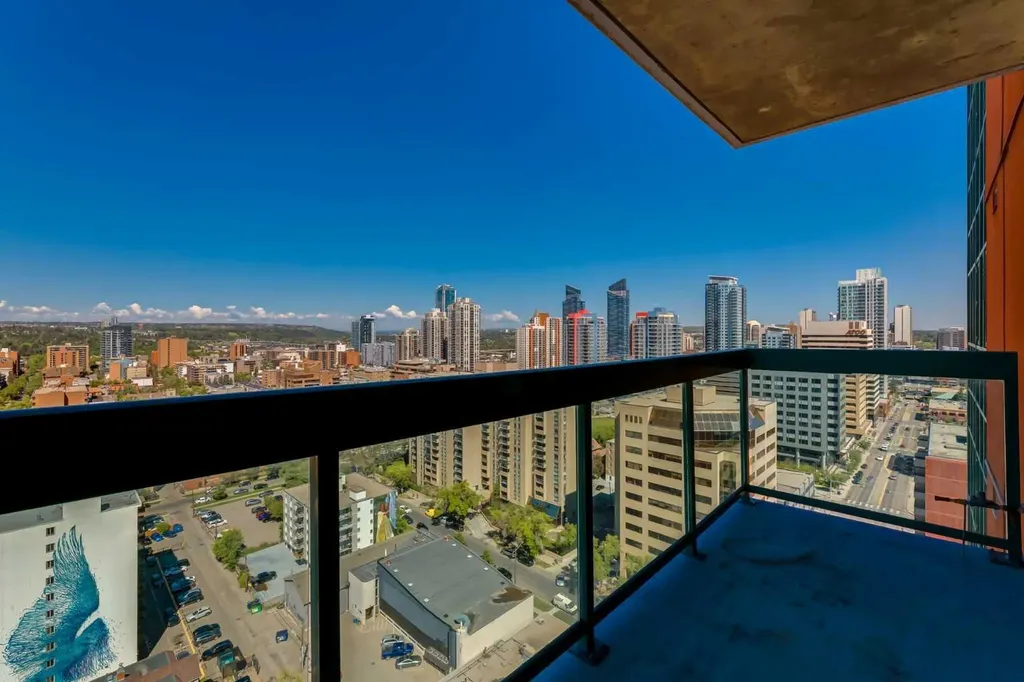 836 15 Avenue SW Calgary AB T2R1S2