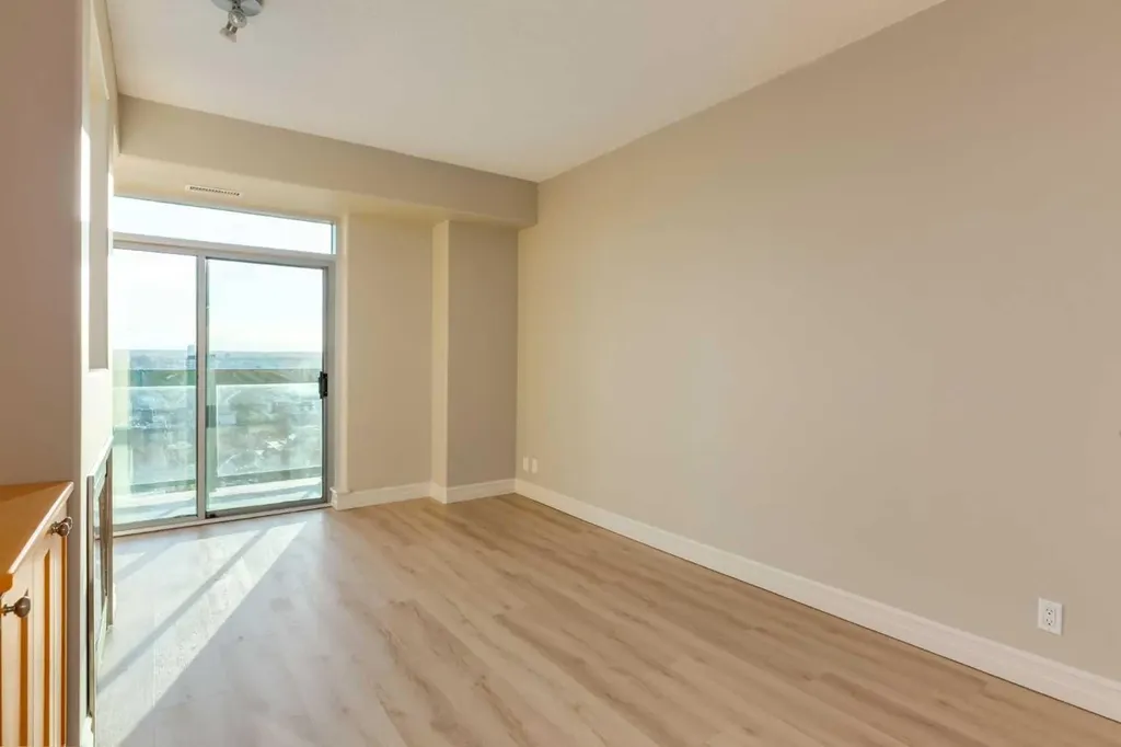 836 15 Avenue SW Calgary AB T2R1S2