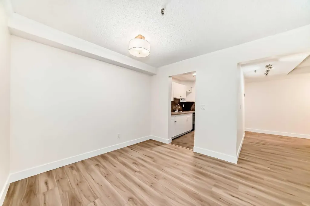 647 1 Avenue NE Calgary AB T2E0B5
