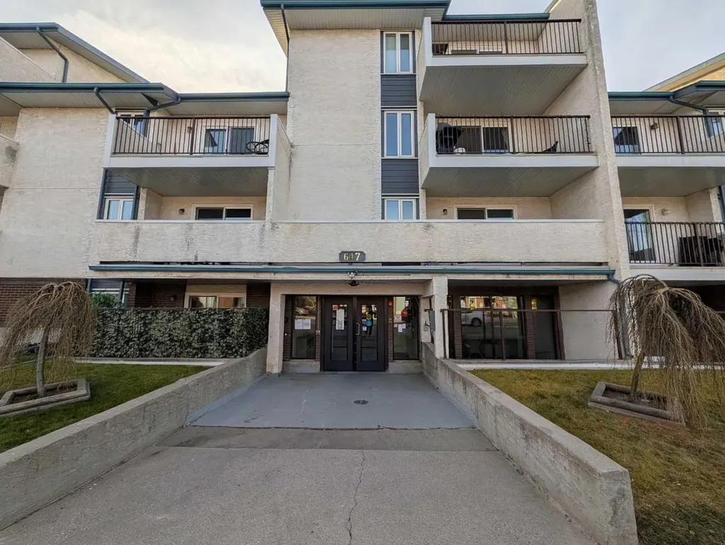 647 1 Avenue NE Calgary AB T2E0B5