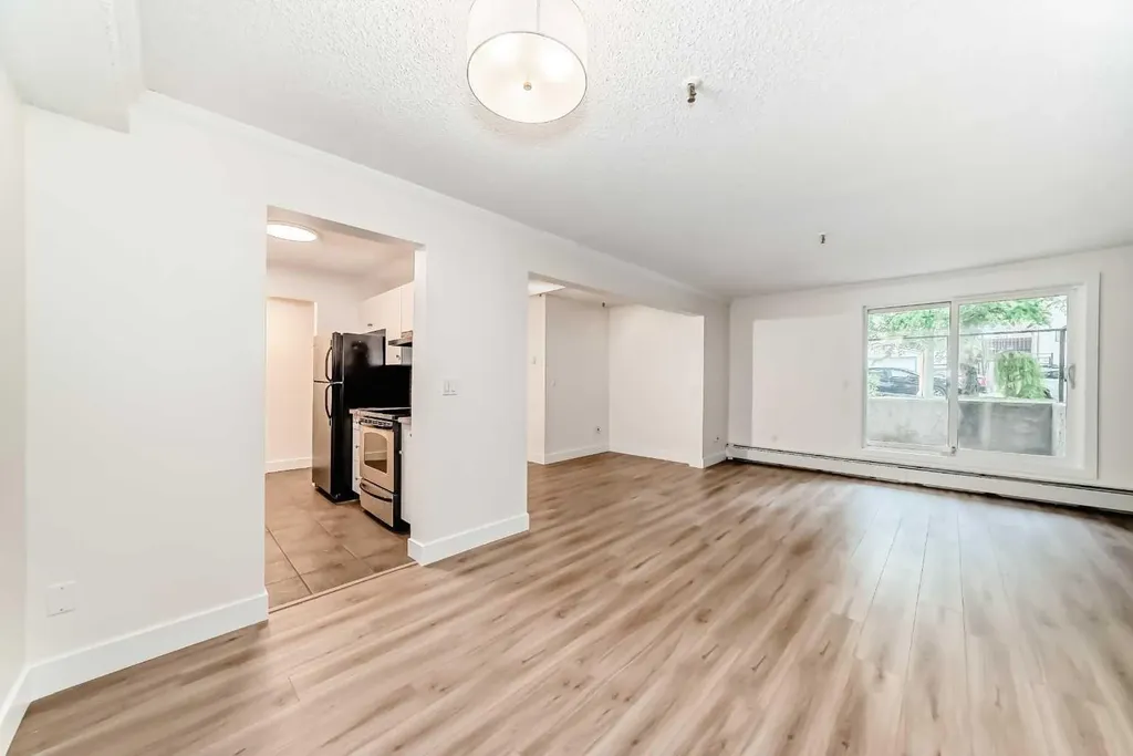647 1 Avenue NE Calgary AB T2E0B5