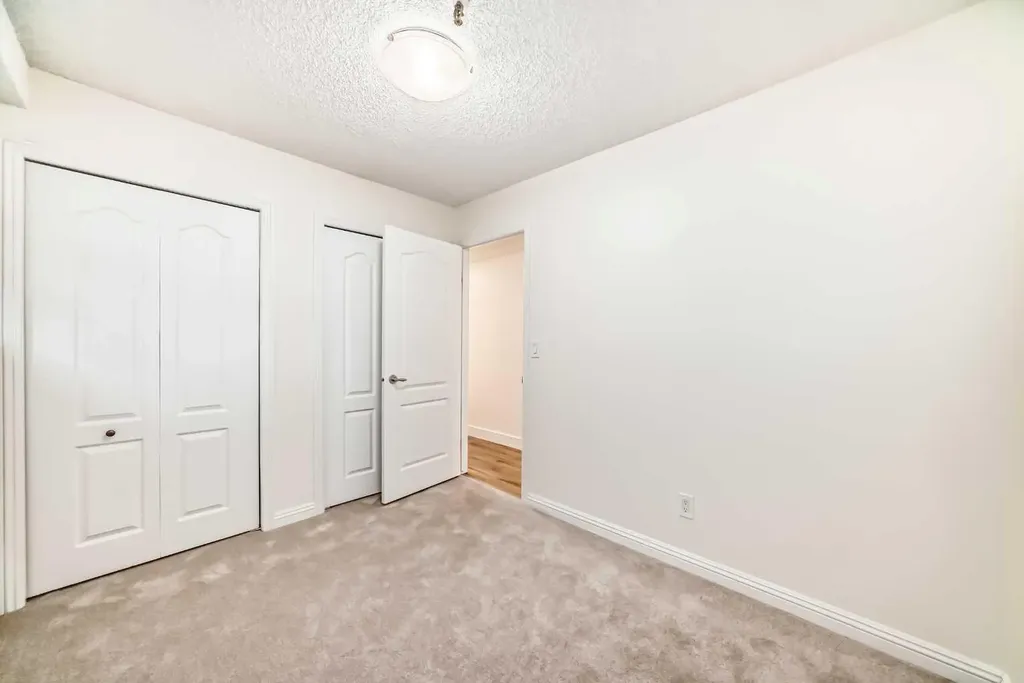 647 1 Avenue NE Calgary AB T2E0B5