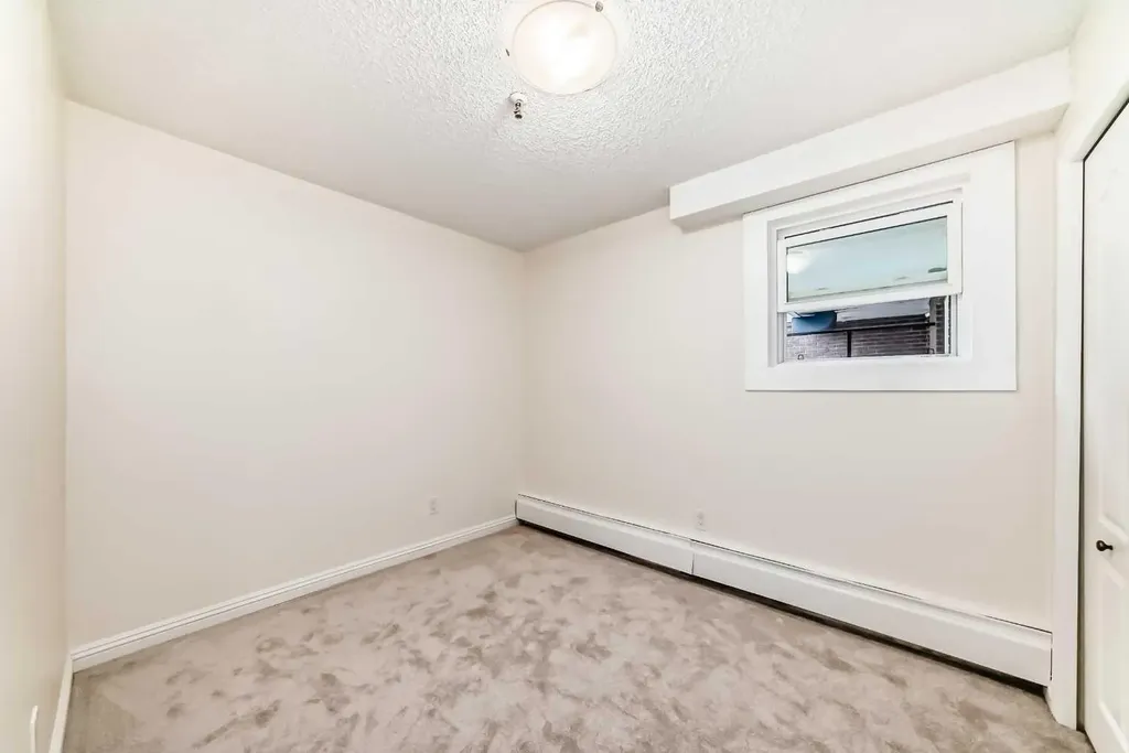 647 1 Avenue NE Calgary AB T2E0B5
