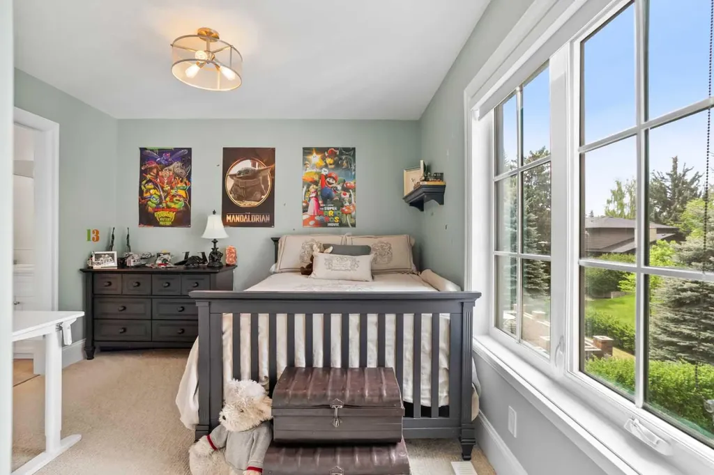 3731 37 Street NW Calgary AB T2L 2J2
