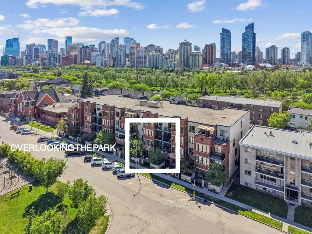 1321 Kensington Close NW Calgary AB T2N 3J6