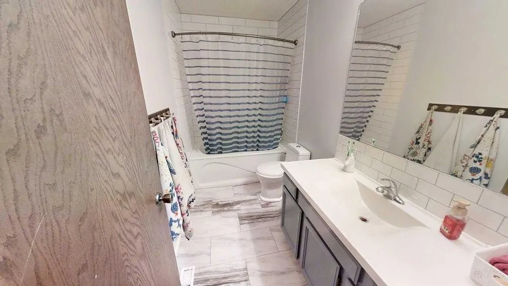 42 Ridgewood Boulevard W Lethbridge AB T1K 6B9