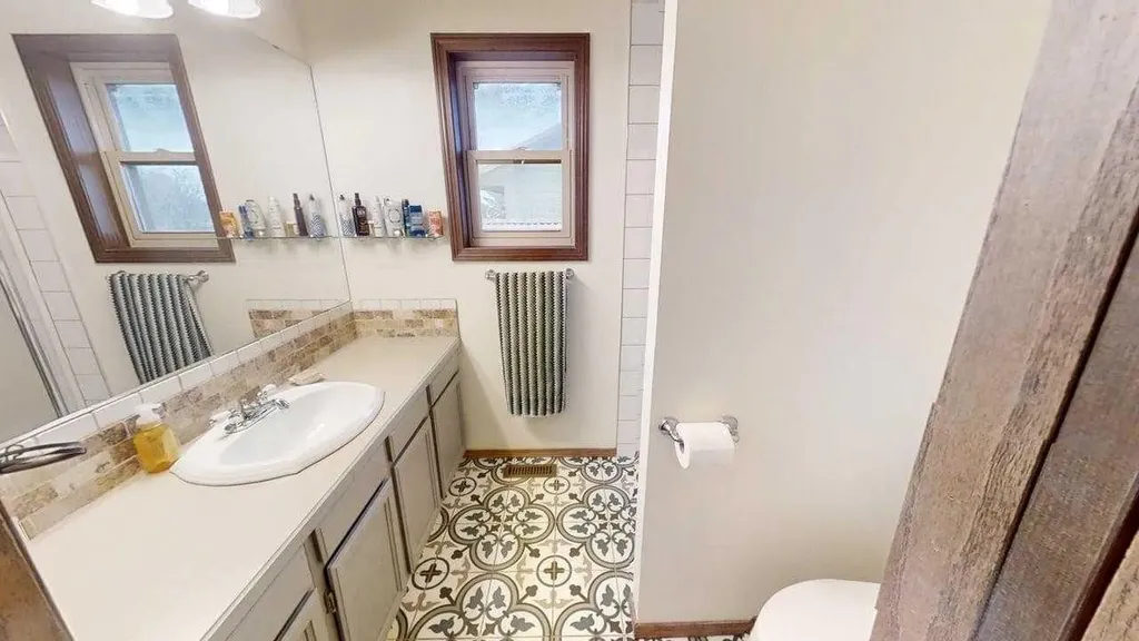 42 Ridgewood Boulevard W Lethbridge AB T1K 6B9