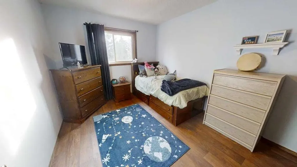 42 Ridgewood Boulevard W Lethbridge AB T1K 6B9