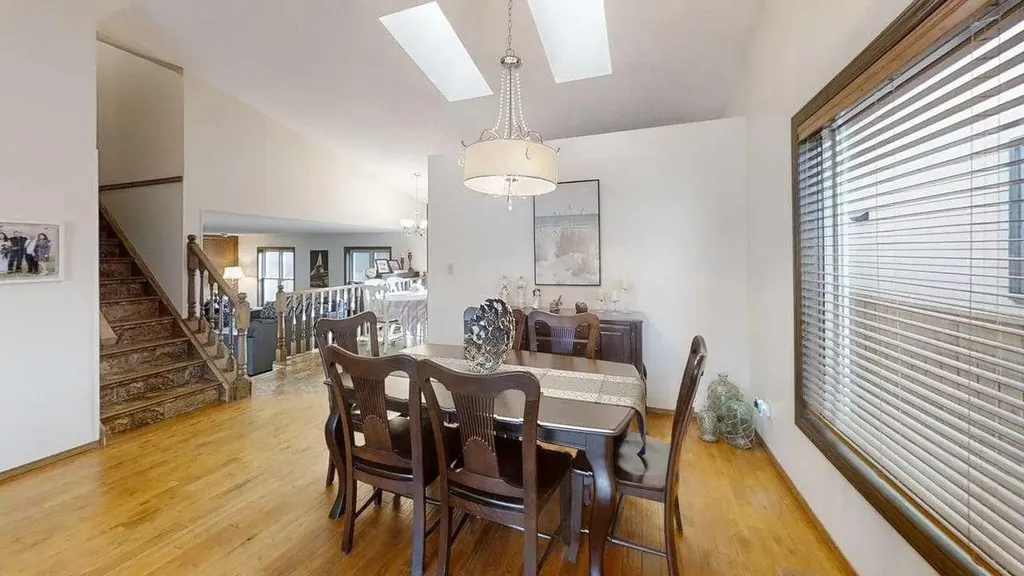 42 Ridgewood Boulevard W Lethbridge AB T1K 6B9