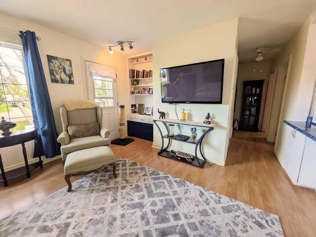 4814 52 Street Eaglesham AB T0H 1H0