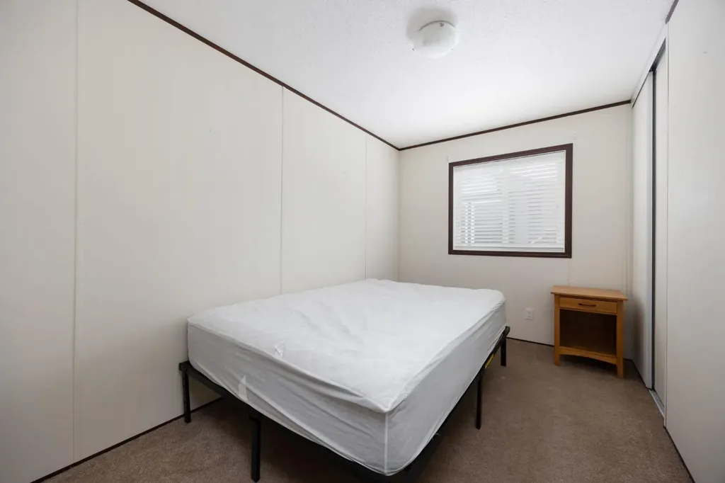 328 Grey Crescent Fort Mcmurray AB T9K 2N8