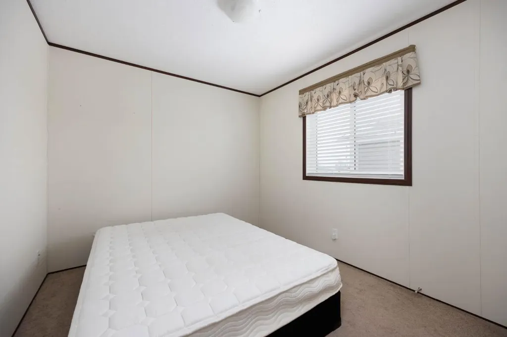 328 Grey Crescent Fort Mcmurray AB T9K 2N8