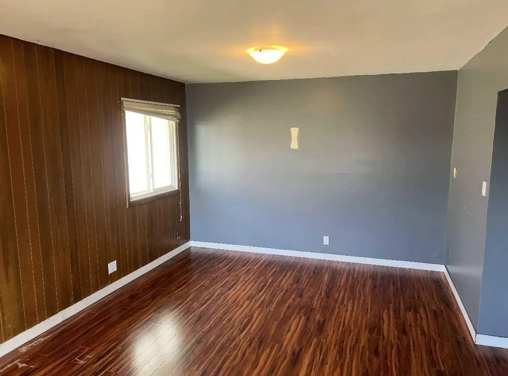 1820 41 Street SE Calgary AB T2B 1C3