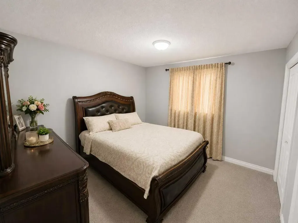 6479 68 Street NE Calgary AB T3J 2H7