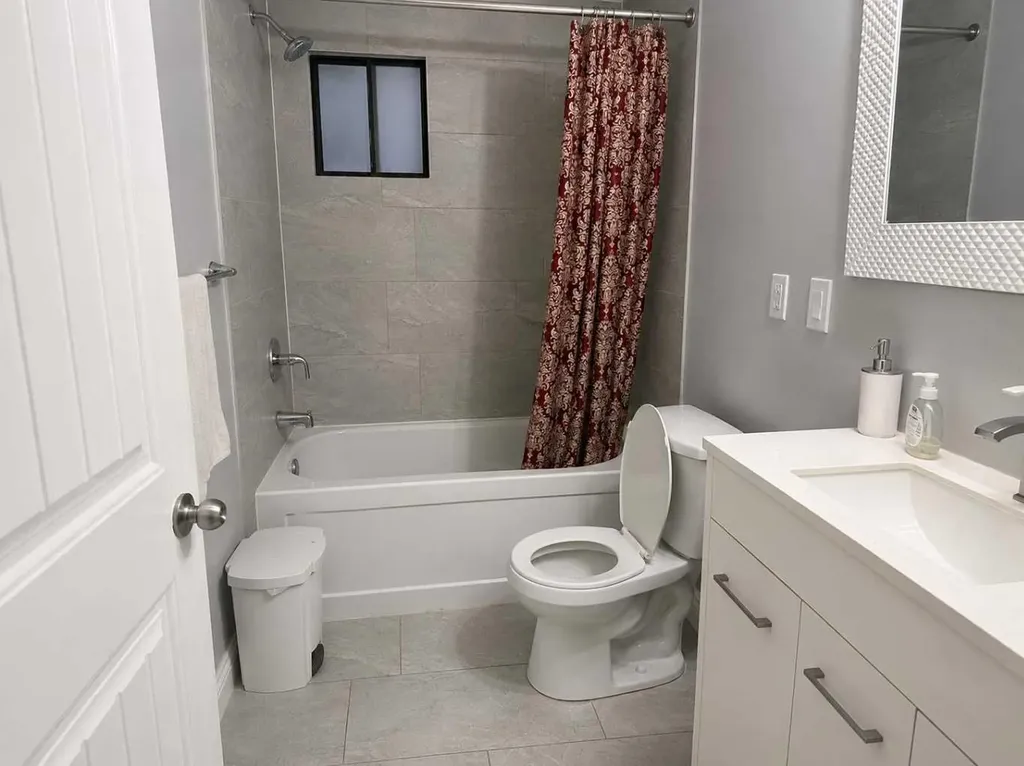 6479 68 Street NE Calgary AB T3J 2H7
