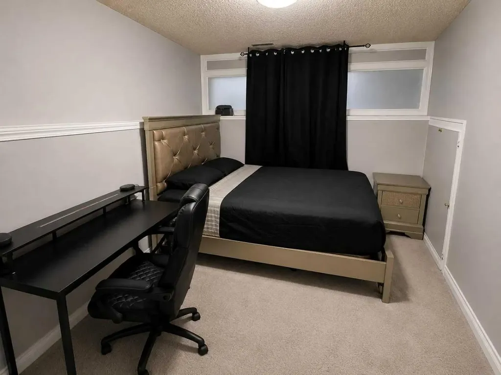 6479 68 Street NE Calgary AB T3J 2H7