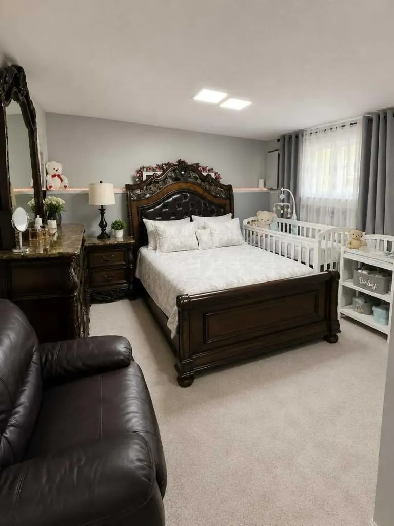 6479 68 Street NE Calgary AB T3J 2H7