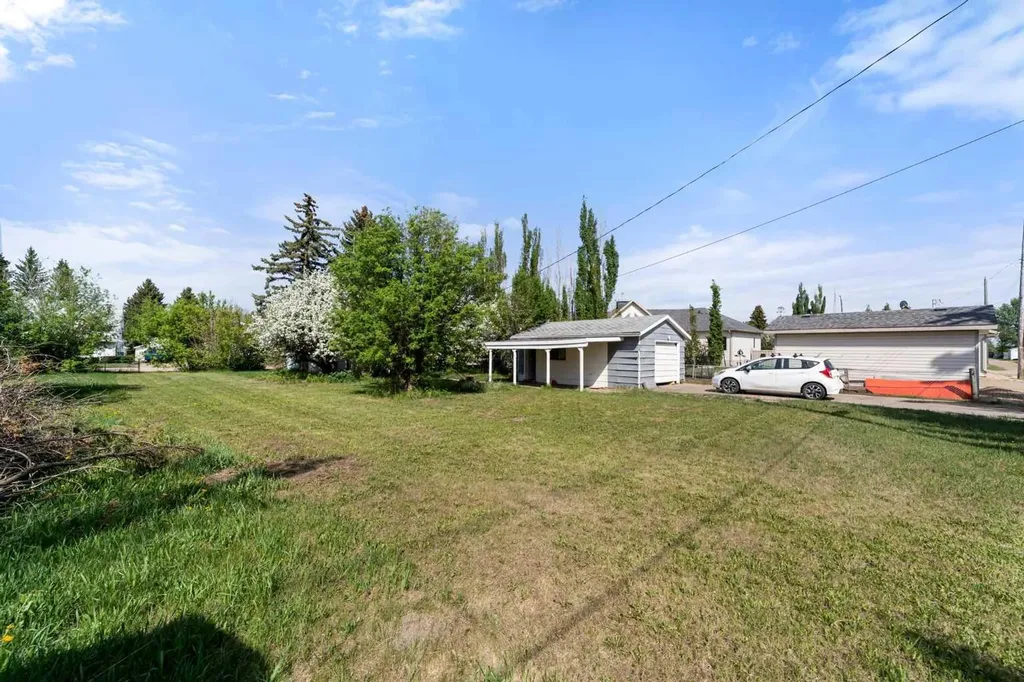 4911 54 Avenue Viking AB T0B 4N0