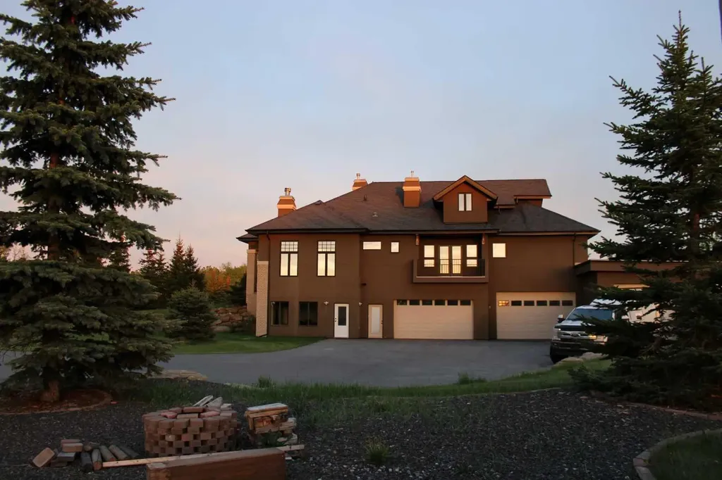 31210 Woodland Way Rural Rocky View County AB T3R 1G5