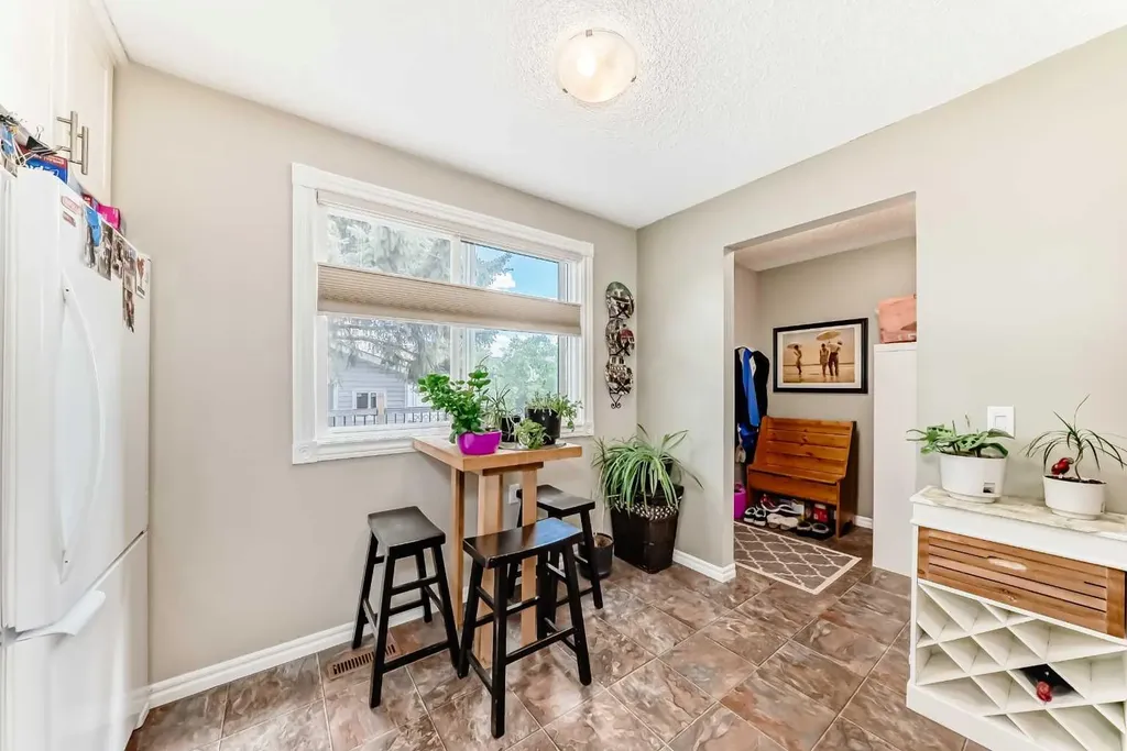 48 Millcrest Way SW Calgary AB T2Y2J4