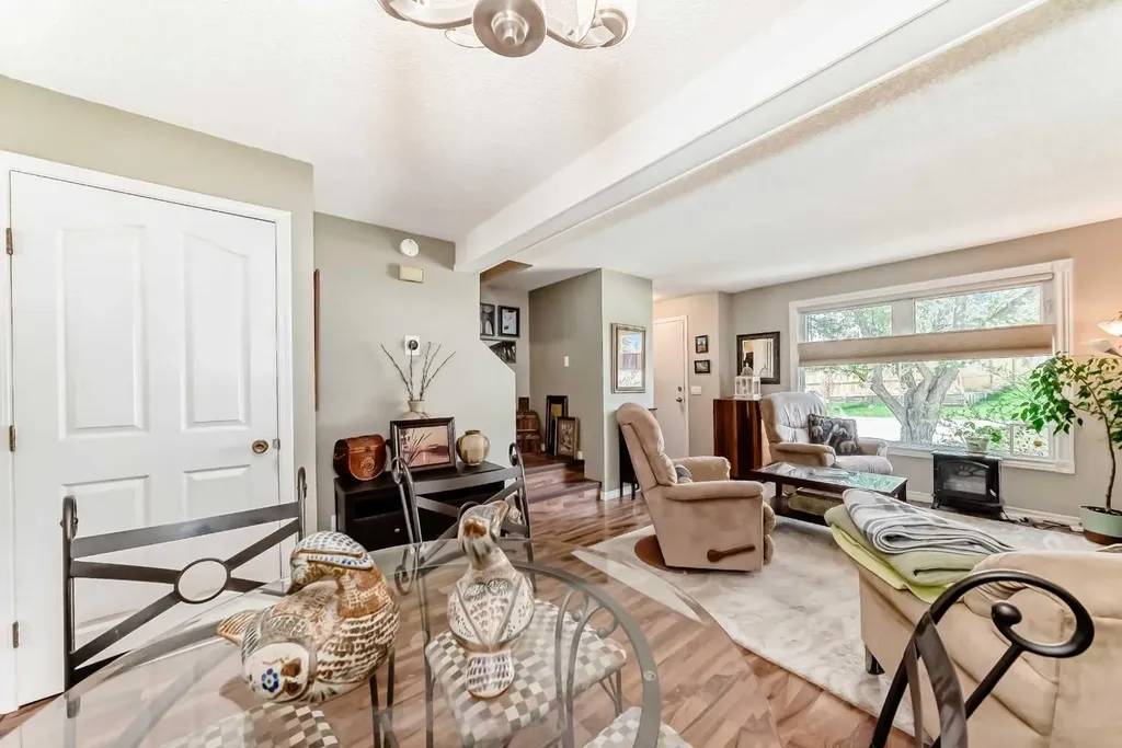 48 Millcrest Way SW Calgary AB T2Y2J4