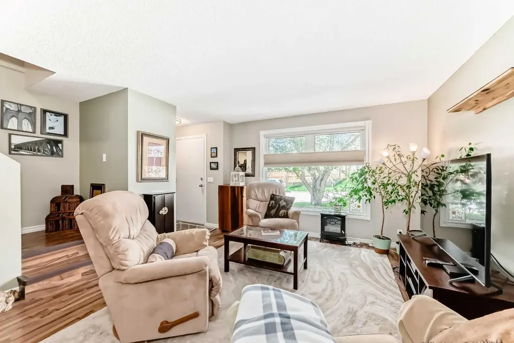 48 Millcrest Way SW Calgary AB T2Y2J4
