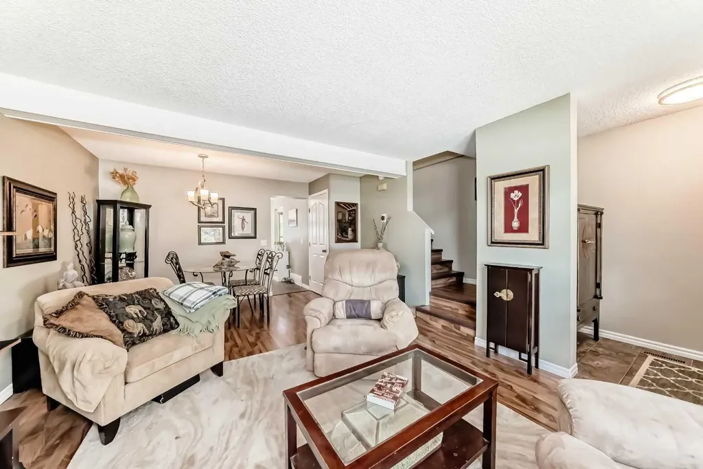 48 Millcrest Way SW Calgary AB T2Y2J4