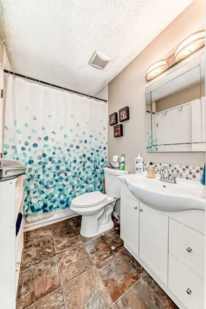 48 Millcrest Way SW Calgary AB T2Y2J4