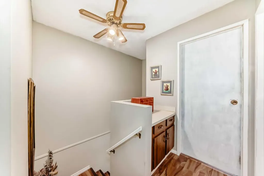 48 Millcrest Way SW Calgary AB T2Y2J4