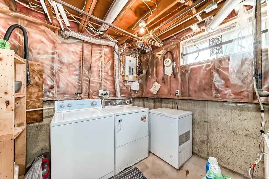 48 Millcrest Way SW Calgary AB T2Y2J4