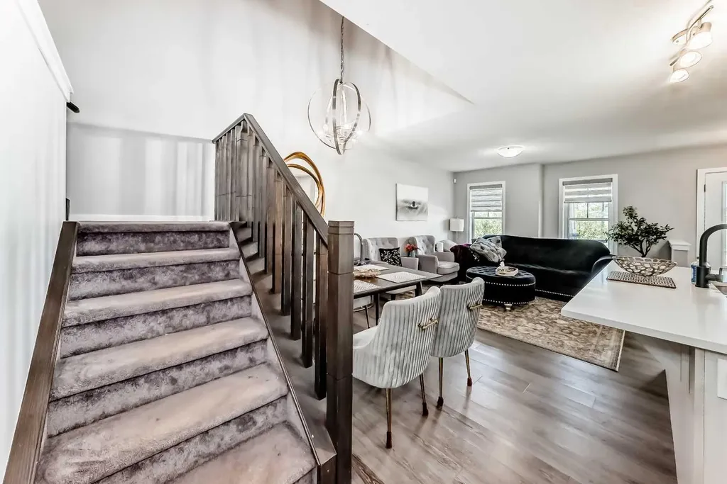 1283 140 Avenue NW Calgary AB T3P 0Y5
