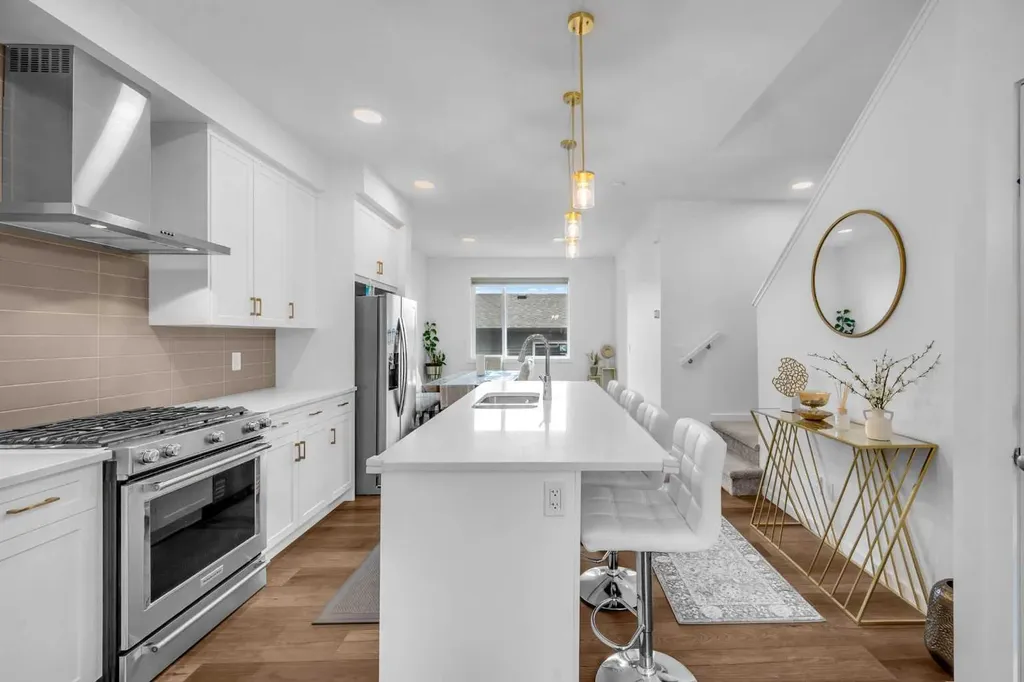84 Savanna Place NE Calgary AB T3J 0X5