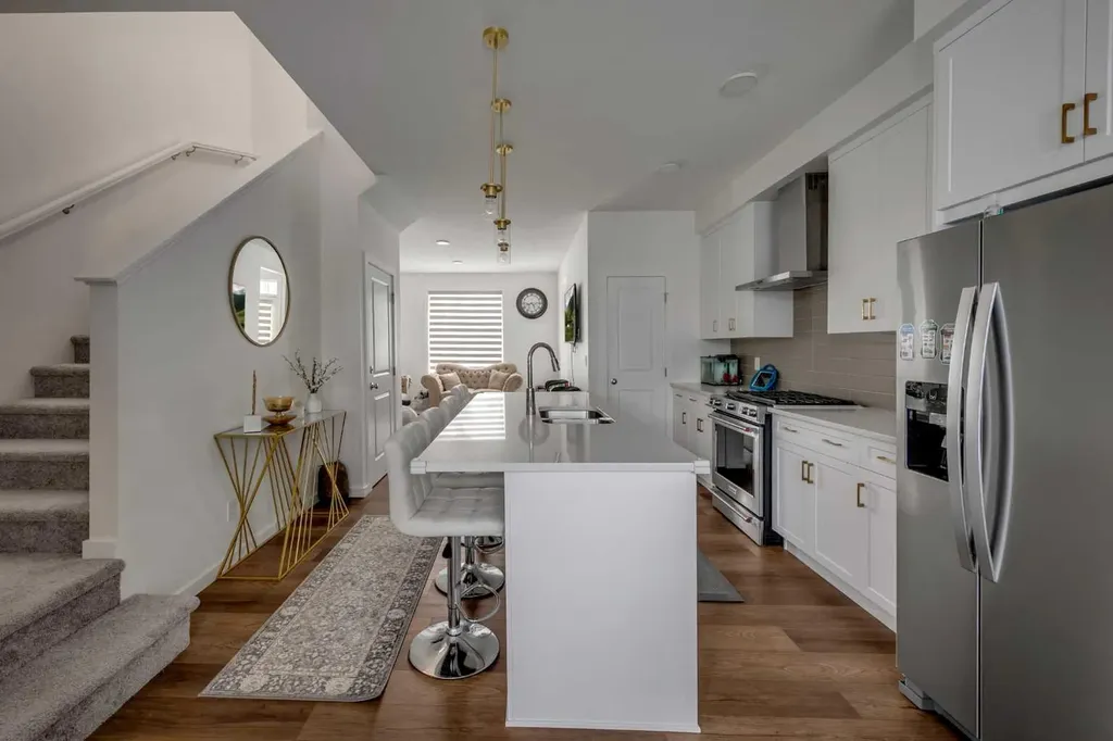 84 Savanna Place NE Calgary AB T3J 0X5