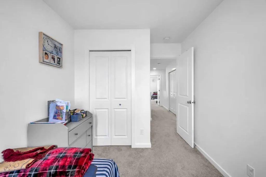 84 Savanna Place NE Calgary AB T3J 0X5