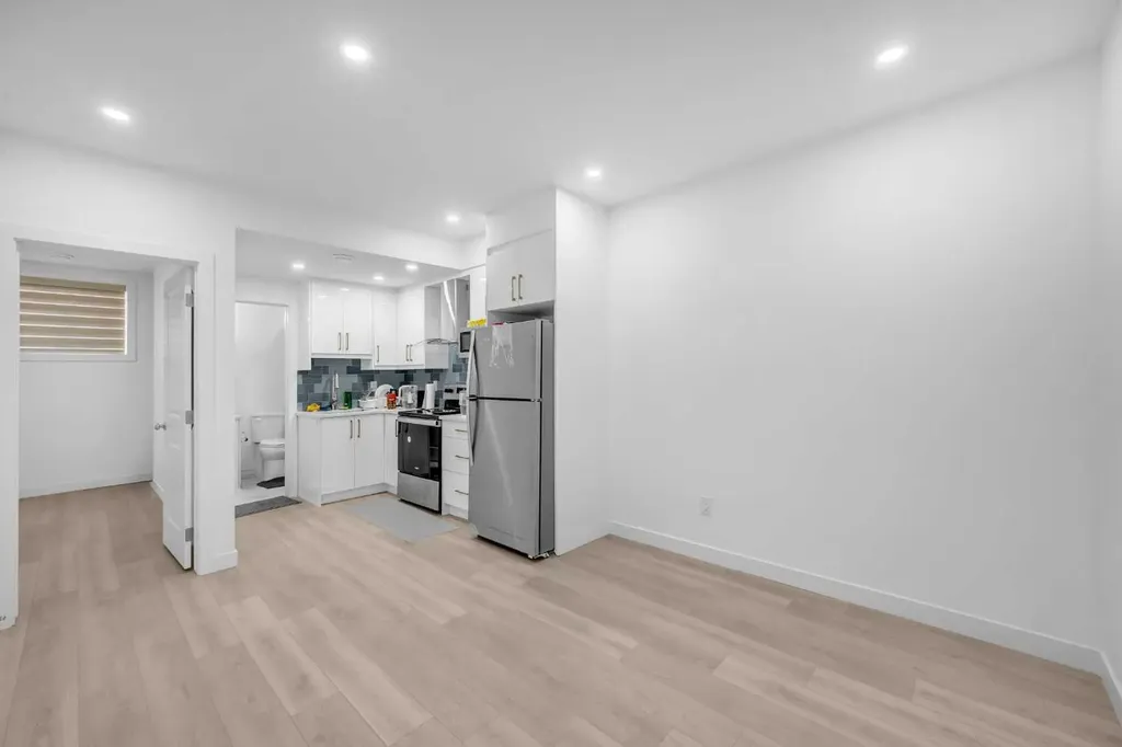 84 Savanna Place NE Calgary AB T3J 0X5