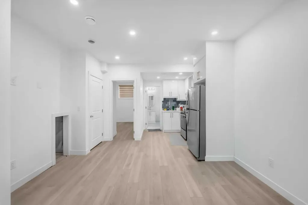84 Savanna Place NE Calgary AB T3J 0X5