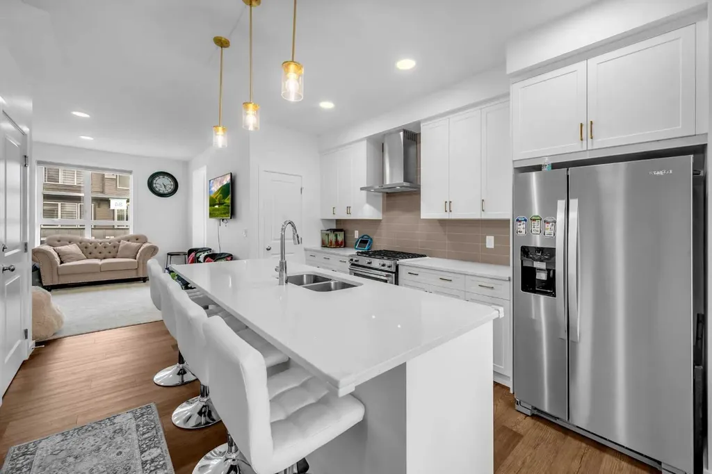 84 Savanna Place NE Calgary AB T3J 0X5