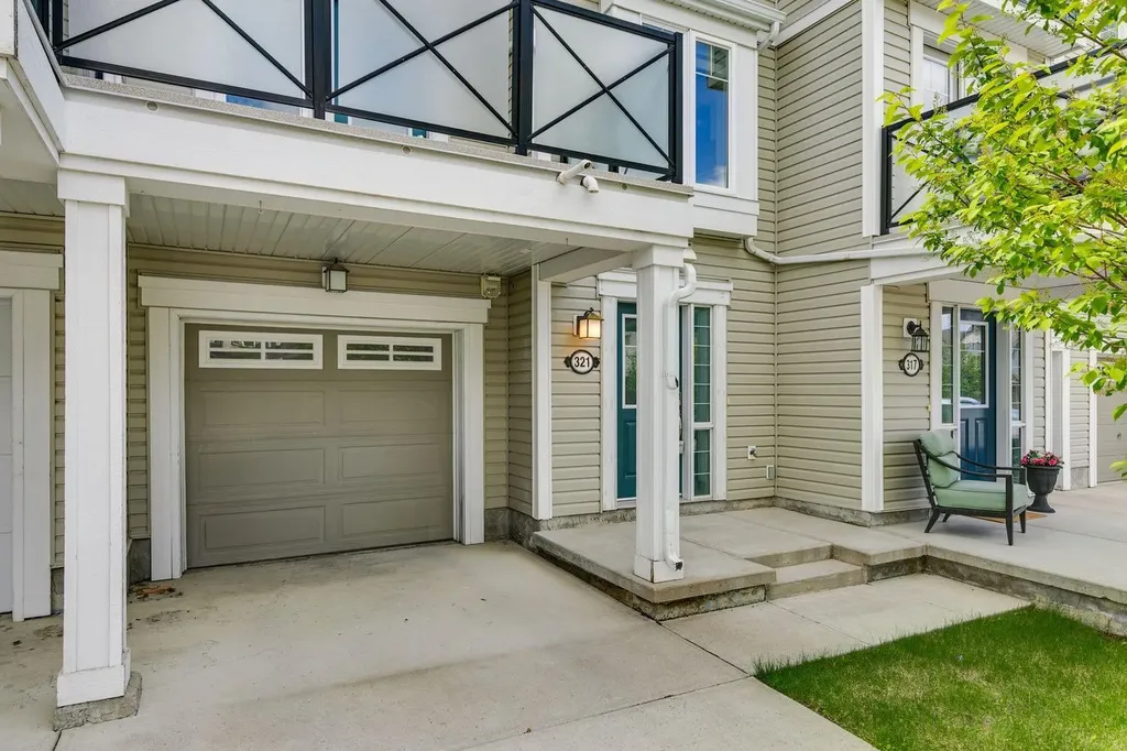 321 Windstone Gardens SW Airdrie AB T4B 3R5