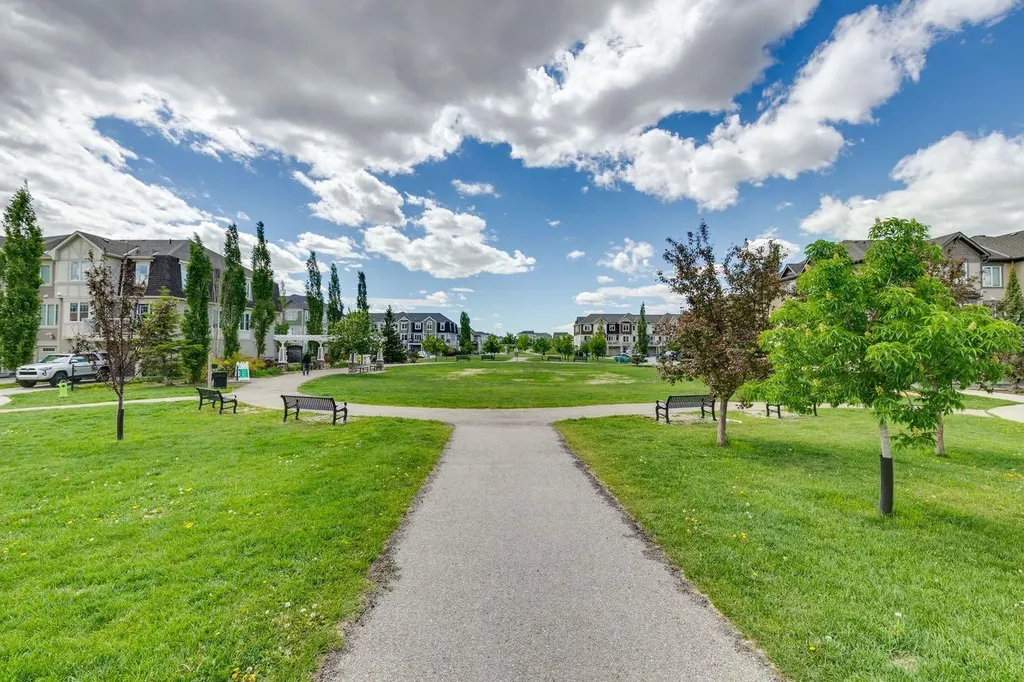321 Windstone Gardens SW Airdrie AB T4B 3R5
