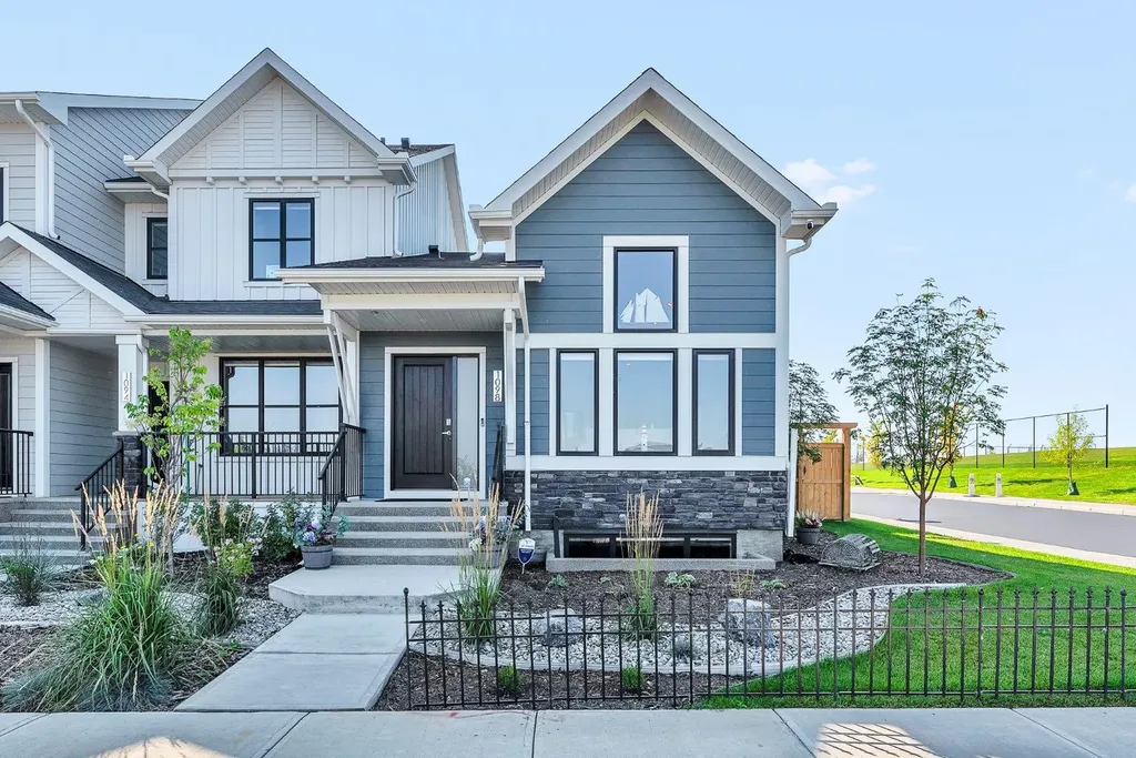 1098 Creekside Boulevard SW Calgary AB T2X 5K6