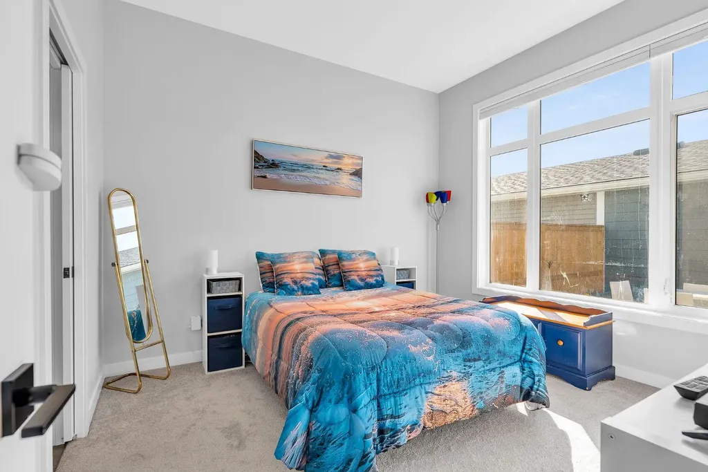 1098 Creekside Boulevard SW Calgary AB T2X 5K6