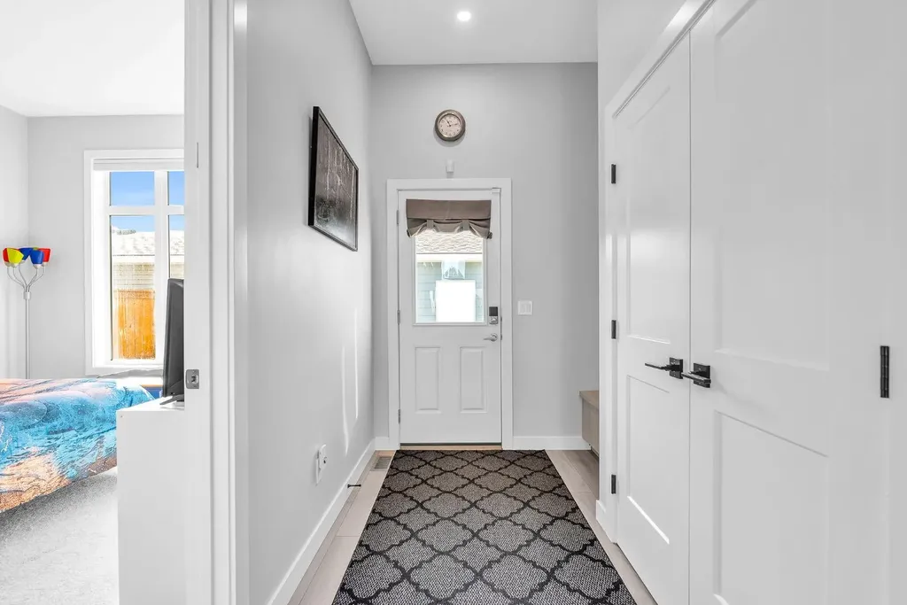 1098 Creekside Boulevard SW Calgary AB T2X 5K6