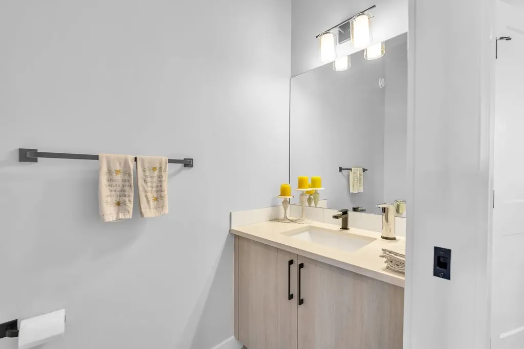 1098 Creekside Boulevard SW Calgary AB T2X 5K6