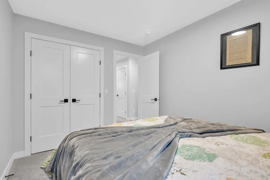 1098 Creekside Boulevard SW Calgary AB T2X 5K6