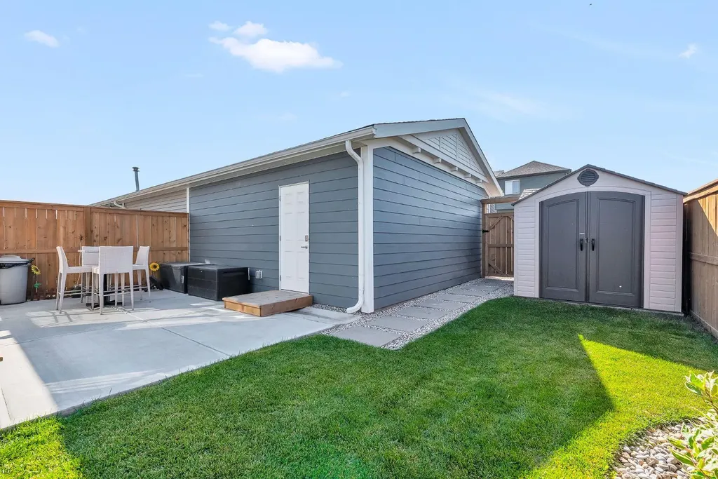 1098 Creekside Boulevard SW Calgary AB T2X 5K6