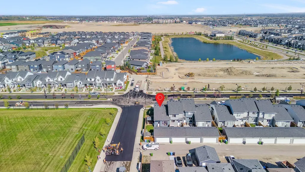 1098 Creekside Boulevard SW Calgary AB T2X 5K6