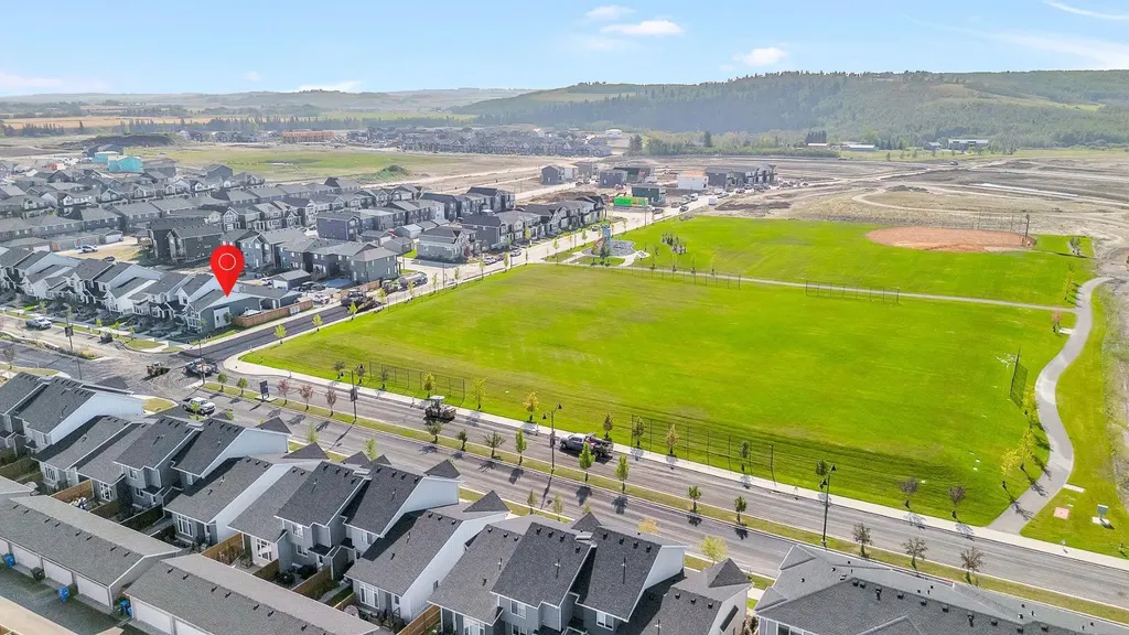 1098 Creekside Boulevard SW Calgary AB T2X 5K6