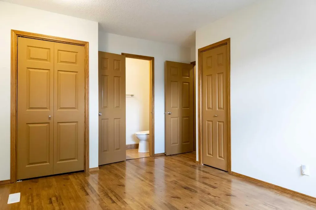 4811 47 Street Rocky Mountain House AB T4T 1C3
